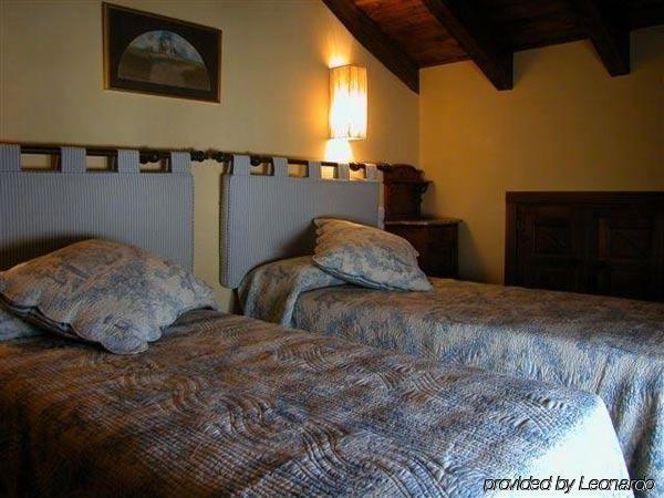 Hotel Restaurante Doña Anita Requena Habitación foto