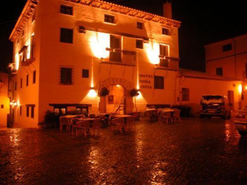 Hotel Restaurante Doña Anita Requena Exterior foto