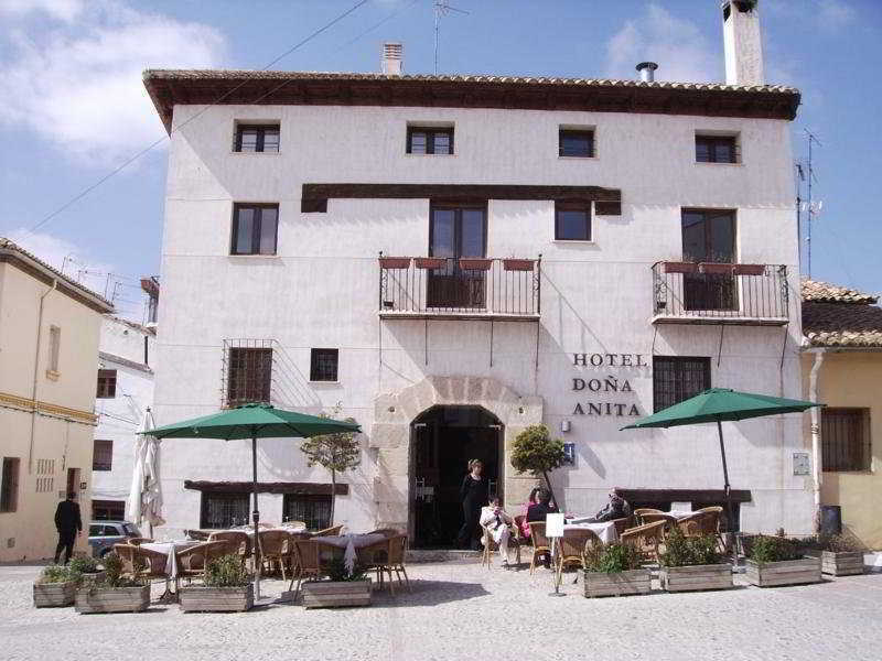 Hotel Restaurante Doña Anita Requena Exterior foto